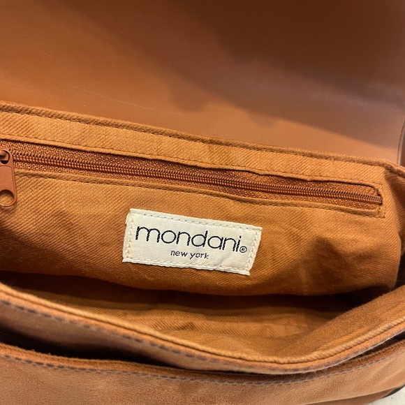 Montano New York - Simulated Leather Shoulder Bag Tan With Suede Insert - Picture 8 of 10